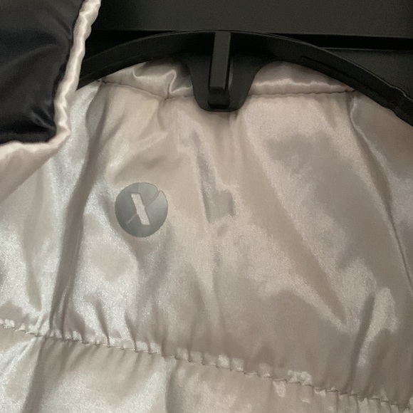 Reversible workout vest - Picture 2 of 3